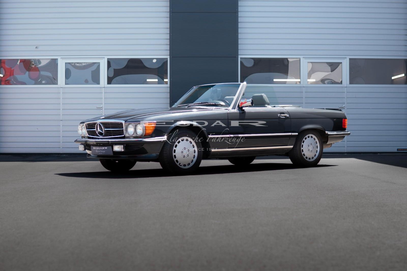 Mercedes-Benz SL 560