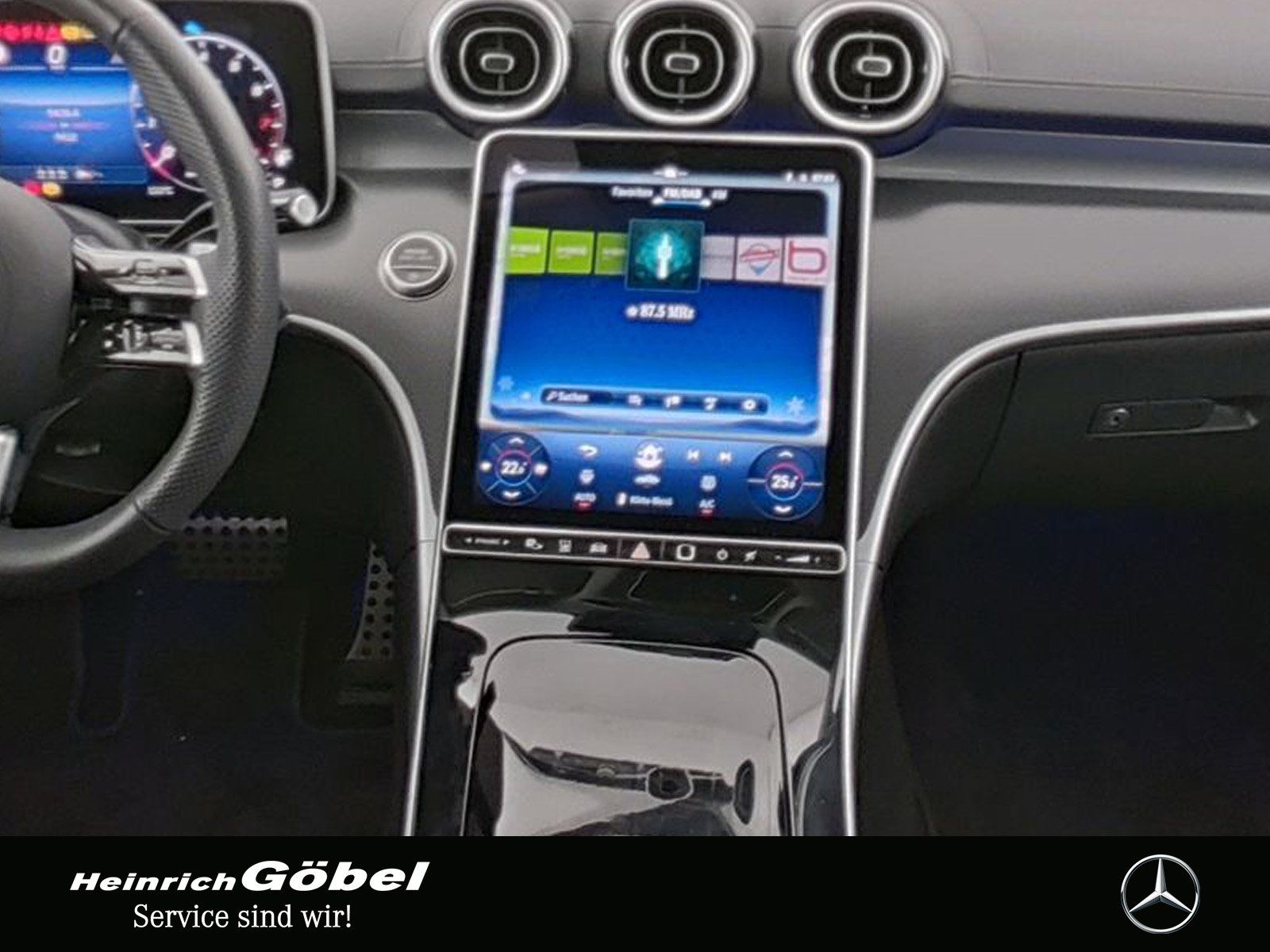 Fahrzeugabbildung Mercedes-Benz C 180 T AMG+NIGHT+AHK+STANDHZ+19"+TOTWINKEL+SMI