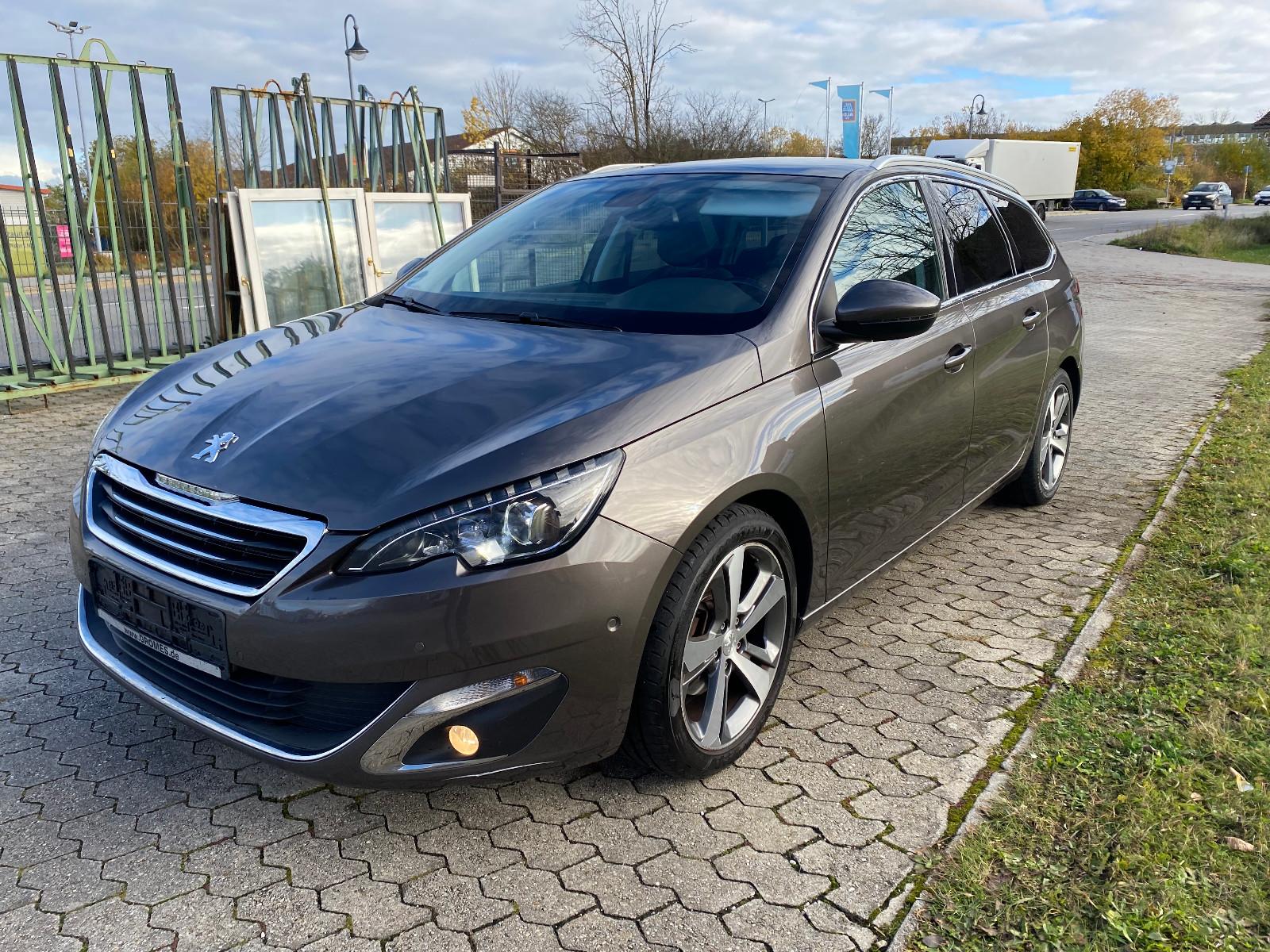 Peugeot 308 SW Allure-NAVI-LEDER-PANORAMA-DACH-LED-EURO6