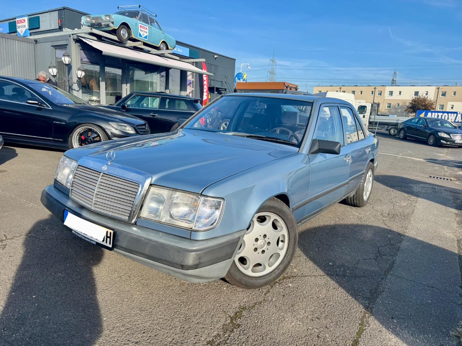 Mercedes-Benz E 300