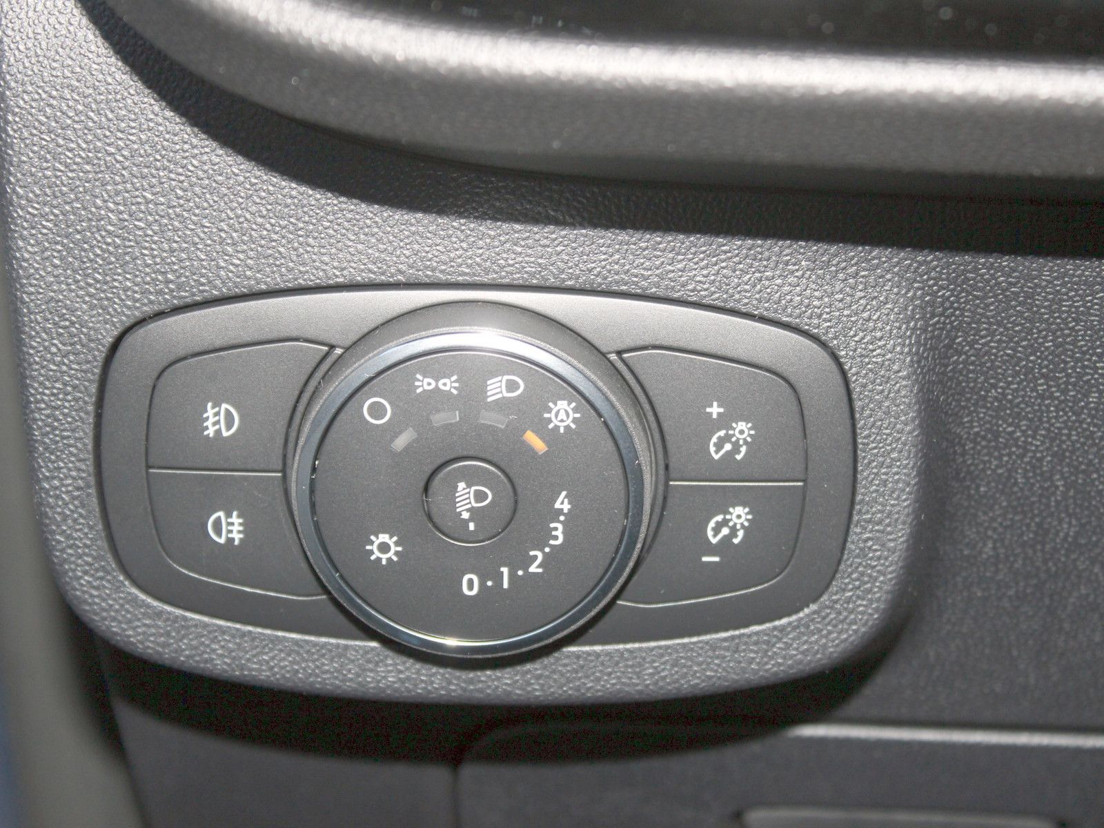 Fahrzeugabbildung Ford Fiesta Titanium