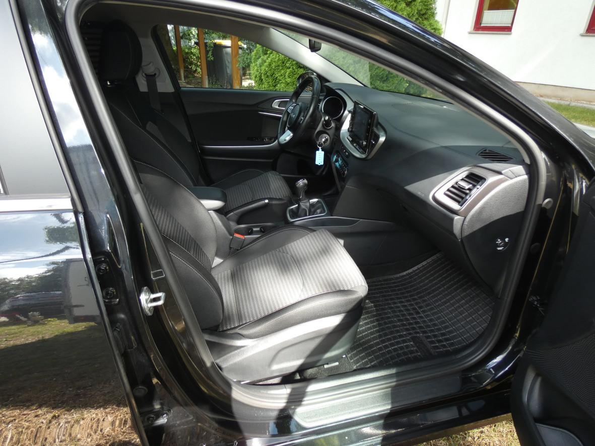 Kia cee'd SW 1.5 T-GDI Kamera LM PDC LED Klima SHZ