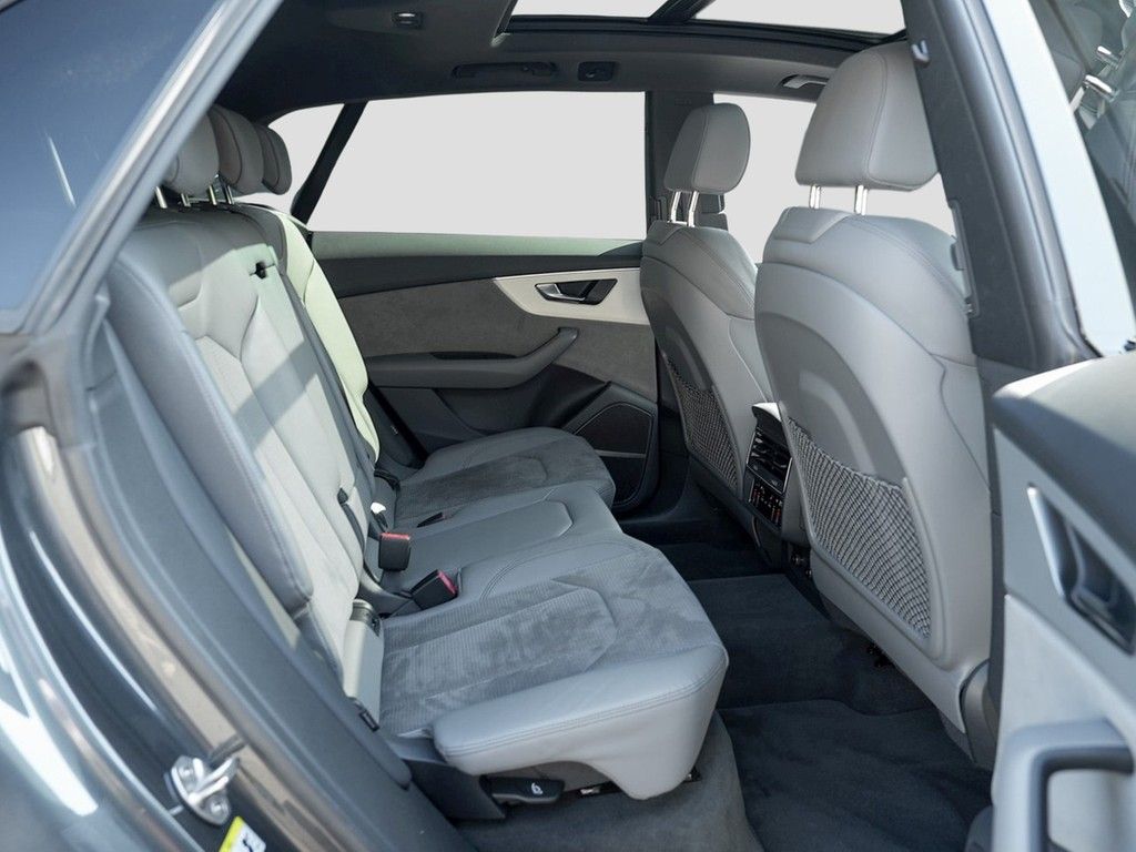 Audi SQ8 - Bild 12