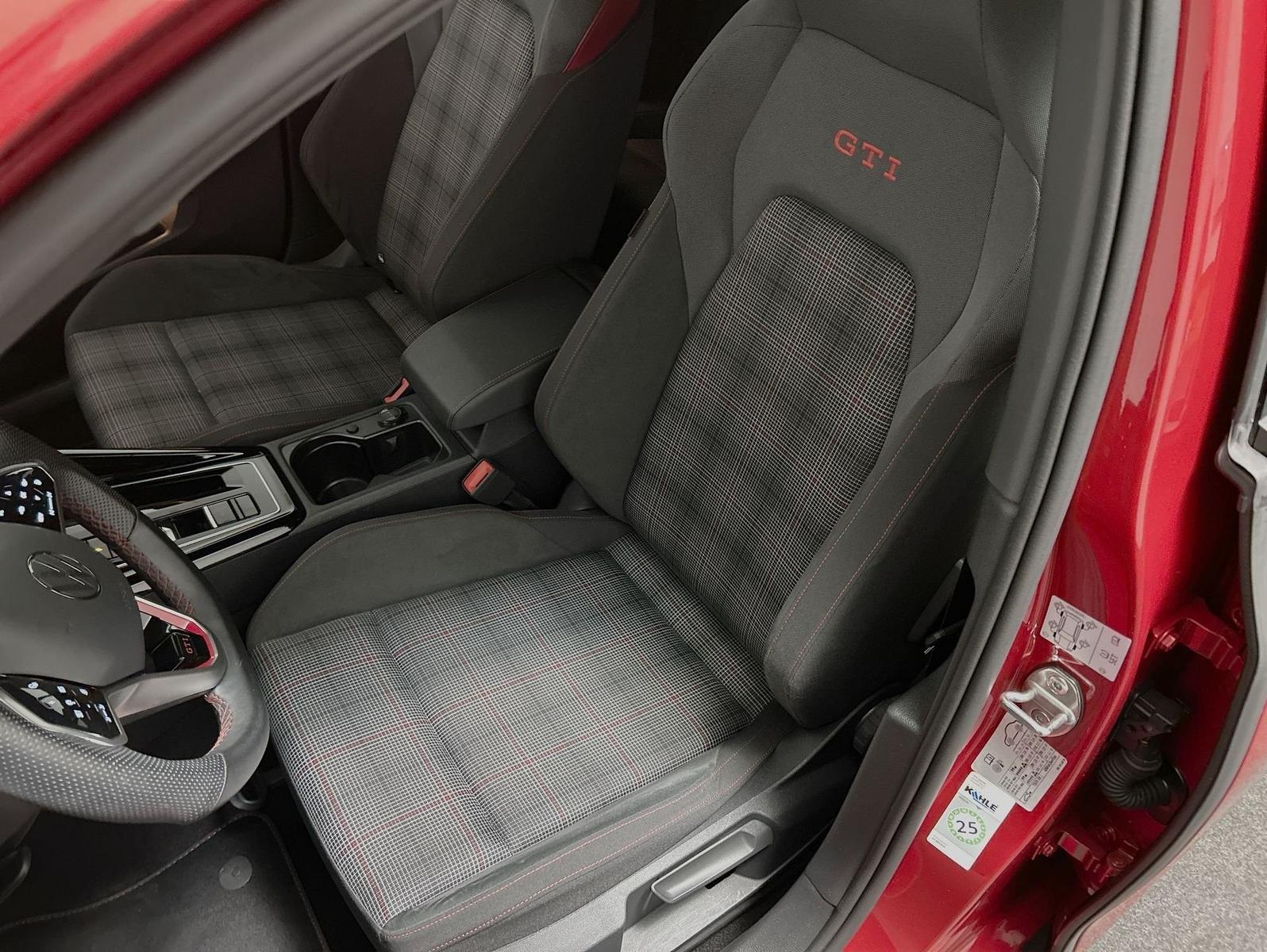 Volkswagen Golf GTI 2.0 TSI DSG Black Matrix Navi RFK Virt, миниатюра 11