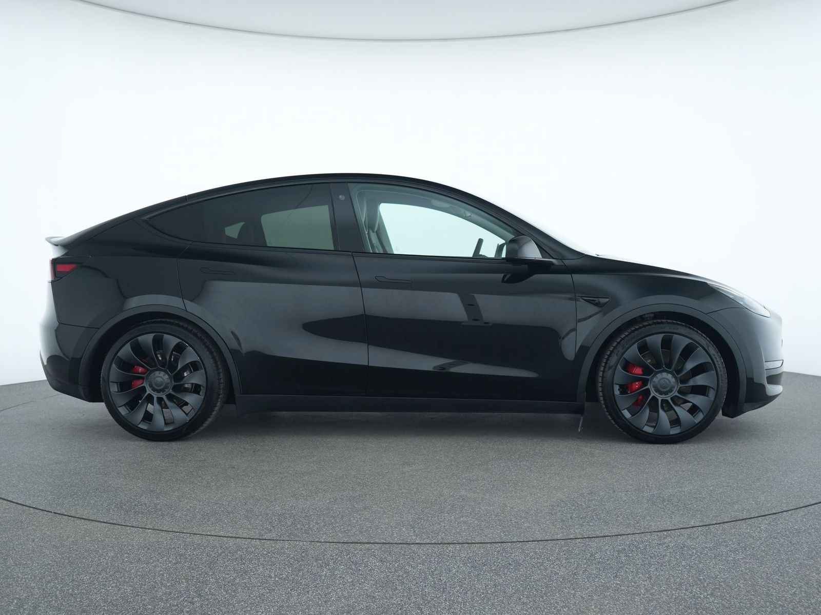 Tesla Model Y - Bild 5