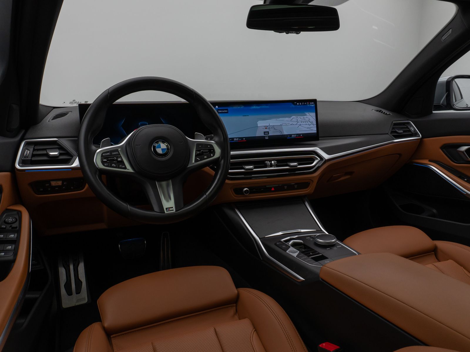 Fahrzeugabbildung BMW 320d  xD M Sport Panorama DAB HiFi PDC AHK Alarm