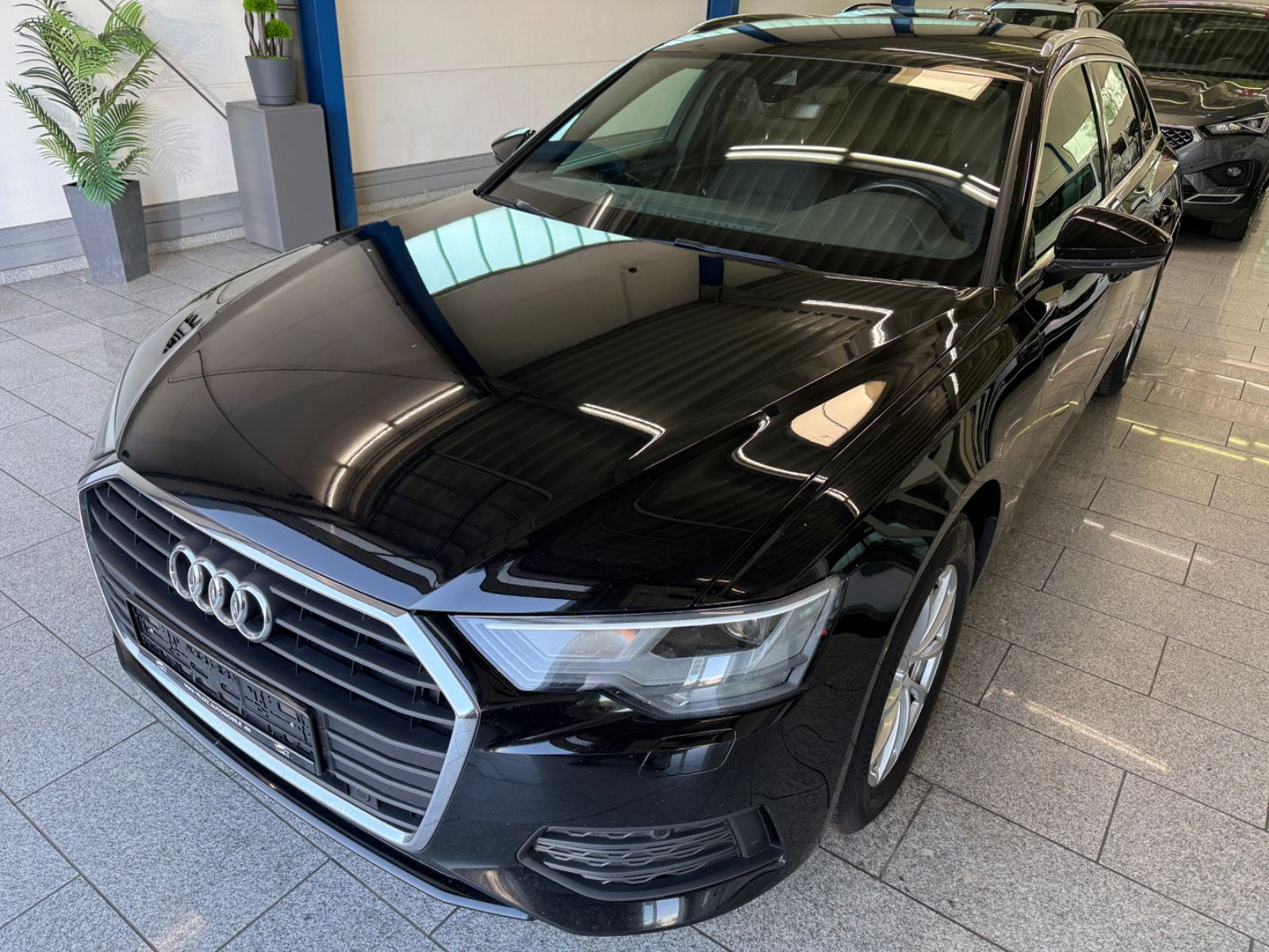 Audi A6 Avant 40 TDI*AUT*LED*AHK*TMP*NAV*SHZ*PDC*KEYL imagem 2