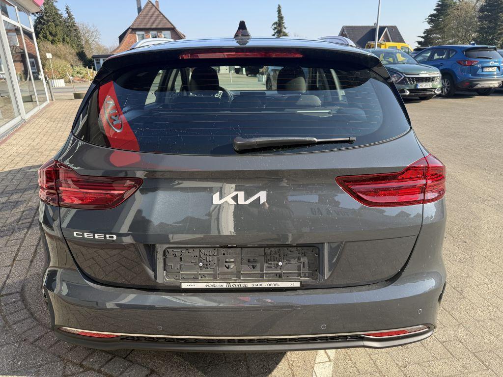 Kia Ceed SW 1.5 T-GDI DCT7 OPF Vision