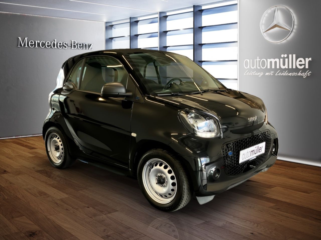 Fahrzeugabbildung Smart smart EQ fortwo 22KW+SITZHEIZ+KLIMAAUTO+DAB+USB