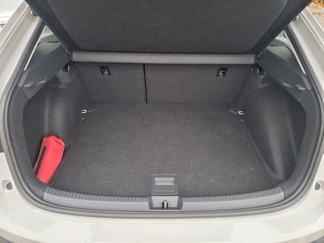 Fahrzeugabbildung Volkswagen Taigo 1.0 TSI GOAL AHK KLIMA KEYLESS TRAVEL-ASSI