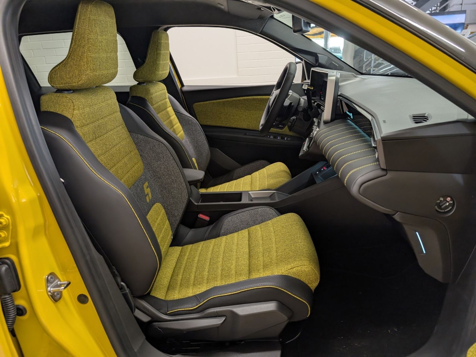 RENAULT R 5  E-Tech Iconic Five 150 Comfort Range 18-Zoll – Bild 15