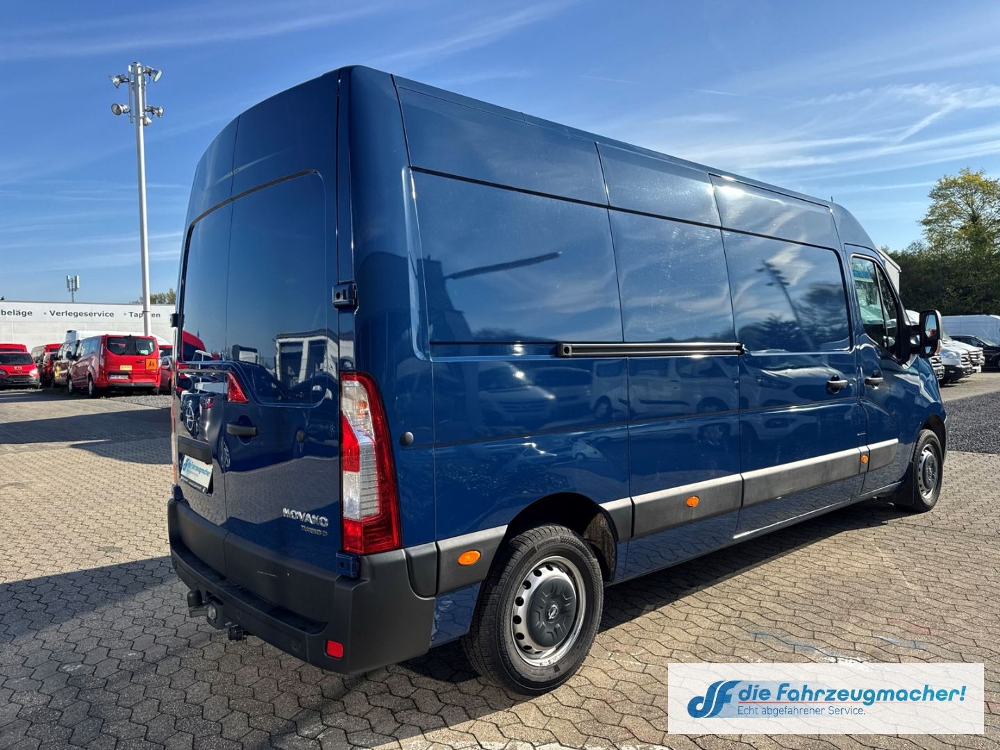 Fahrzeugabbildung Opel Movano B Kasten Kombi HKa L3H2 3,5t AHK Navi Mus