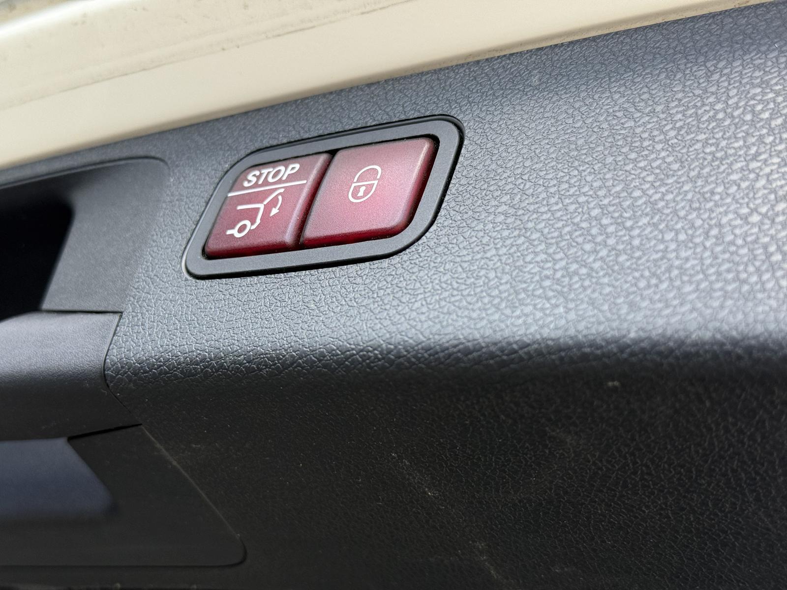 Mercedes-Benz E 400 4Matic AMG *MULTIBEAM*PANO*360°*