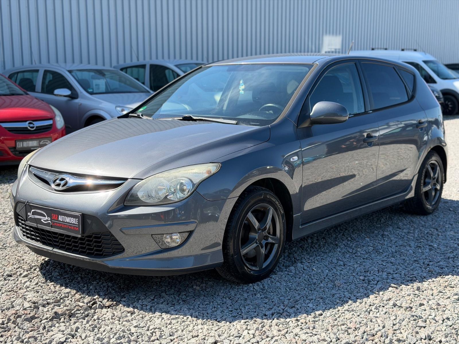 Hyundai i30 FIFA WM Edition/TÜVNEU/KLIMA/AHK/6GANG