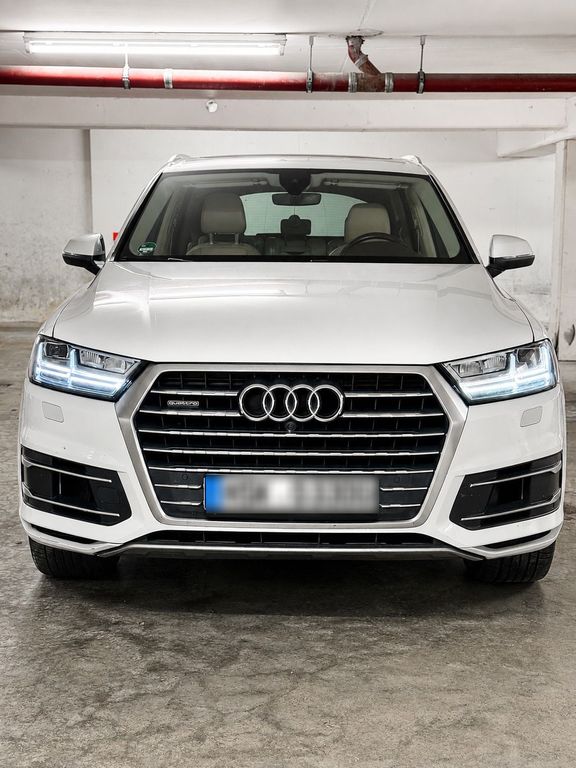 Image of Audi Q7