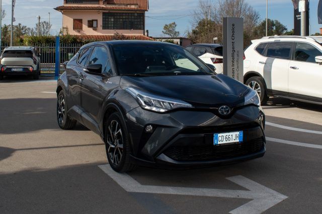 Toyota TOYOTA C-HR 2.0 Hybrid E-CVT TREND