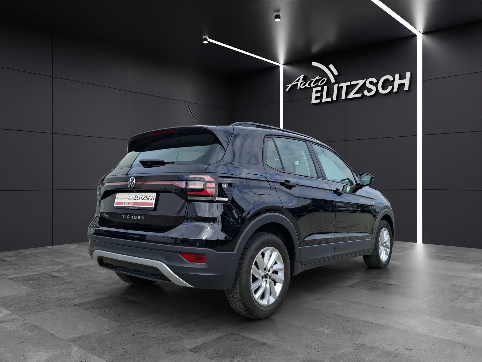 Fahrzeugabbildung Volkswagen T-Cross TSI Life Navi Climatronic RFK SH LM