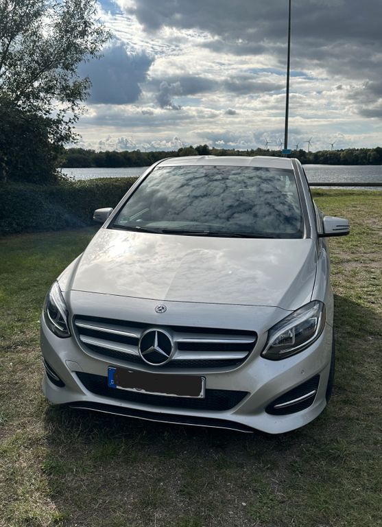 Image of Mercedes-Benz B 200