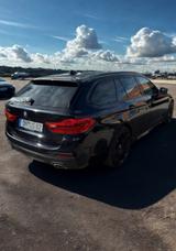 BMW 540d xDrive Touring A - M Paket - blaue BMW 540