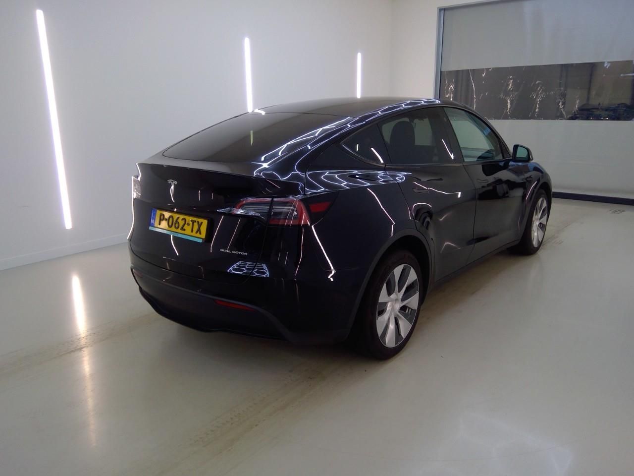 Tesla Model Y Long Range AWD 75kWh 351pk 92,8% SoH [ A imagem 3