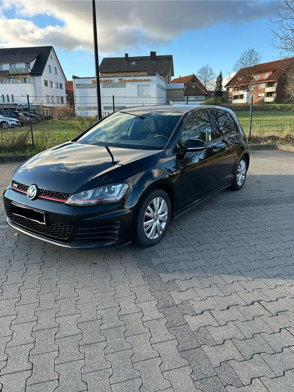 Image of Volkswagen Golf