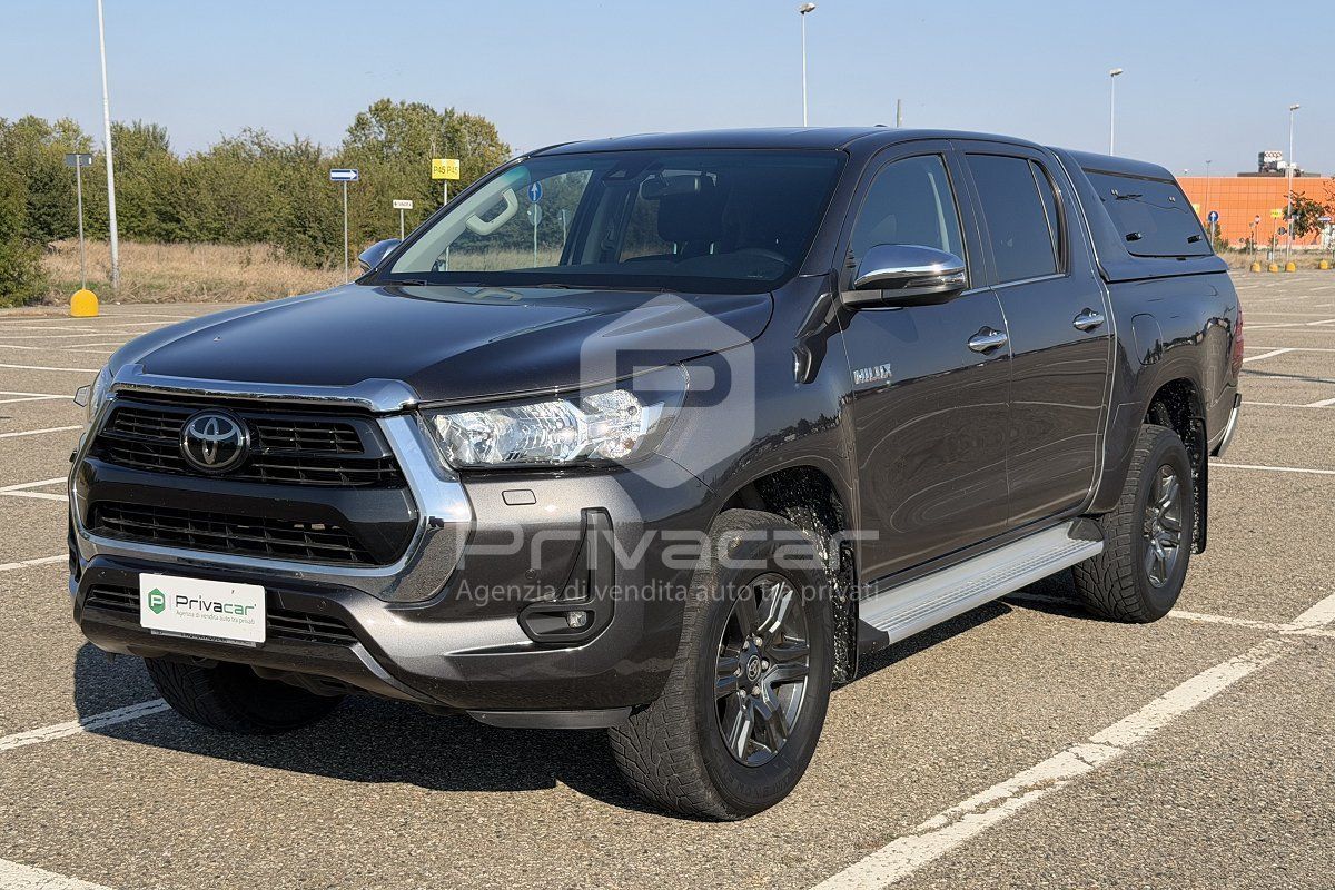 Toyota TOYOTA Hilux 2.8 D 4WD 4 porte Double Cab Lounge
