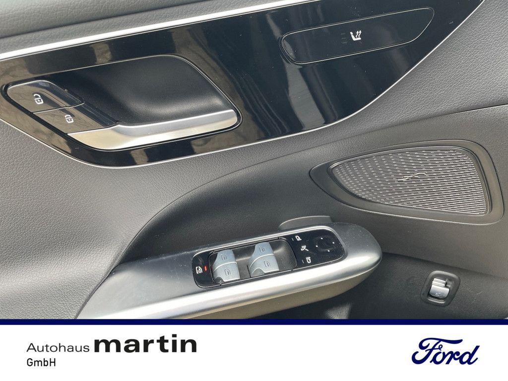 Fahrzeugabbildung Mercedes-Benz C 220 d T Avantgarde PTS KAMERA NAVI LED Night