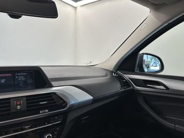 BMW X4 - 11