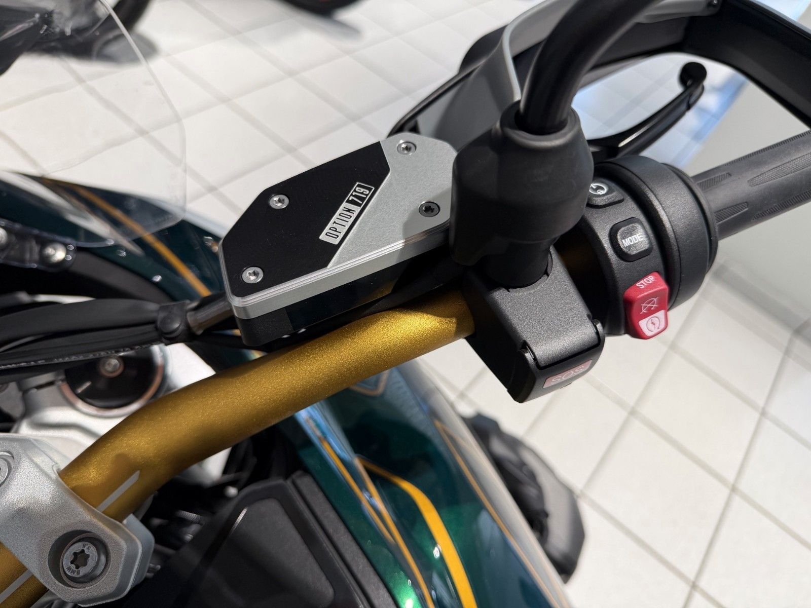Fahrzeugabbildung BMW R 1300 GS Option 719
