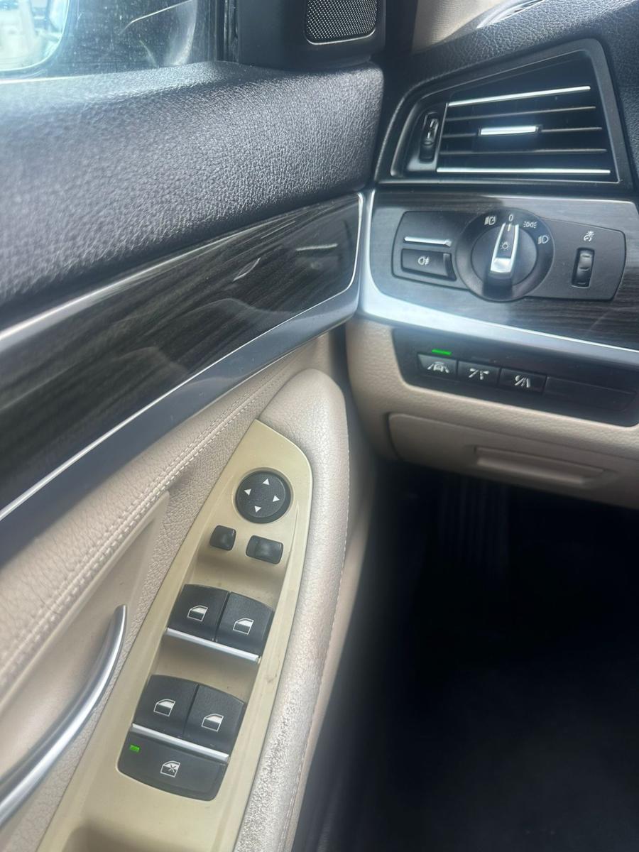 BMW 525 2014 — photo 21