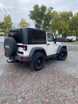 Jeep Wrangler Sahara 2.8 CRD Autom. Sahara - Jeep: Sahara