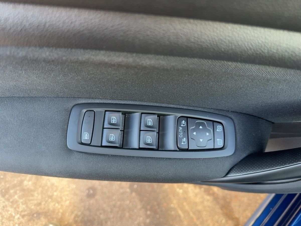 Fahrzeugabbildung Renault Megane Grandtour BUSINESS E-TECH PLUG-IN 160