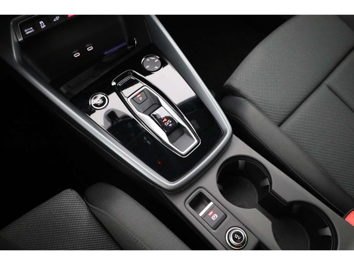 Audi A3 Sportback 40 TFSI e Advanced NAV/RFK/ACC, миниатюра 19