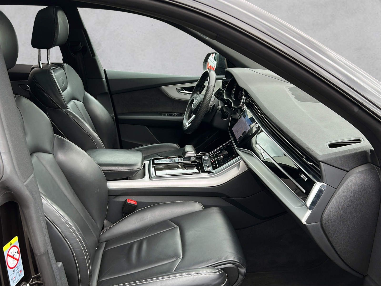 Fahrzeugabbildung Audi Q8 55 TFSI S-LINE*B&O*SOFT CLOSE* 360° *PANO AHK