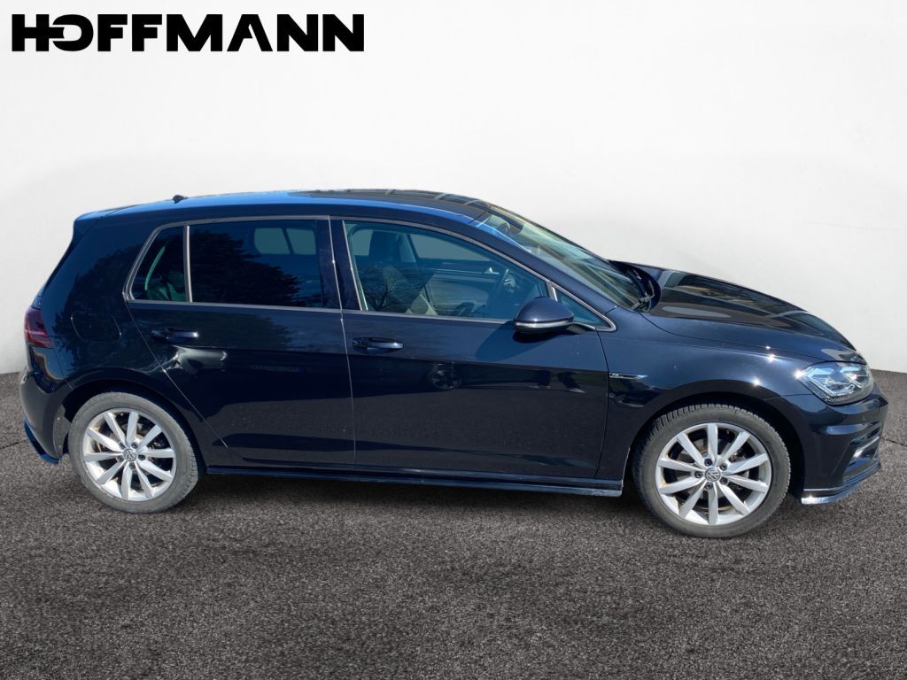 Fahrzeugabbildung Volkswagen Golf 2.0 TDI DSG R-Line AHZV