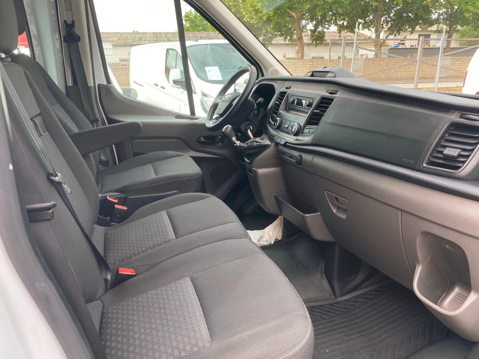 Fahrzeugabbildung Ford FORD Transit 350 L3H3 Lkw VA Trend Doka,1Hd