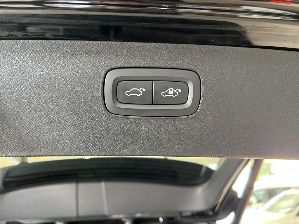 Volvo XC90 B5 (D) Momentum Pro AWD BLIS HeadUp Pano