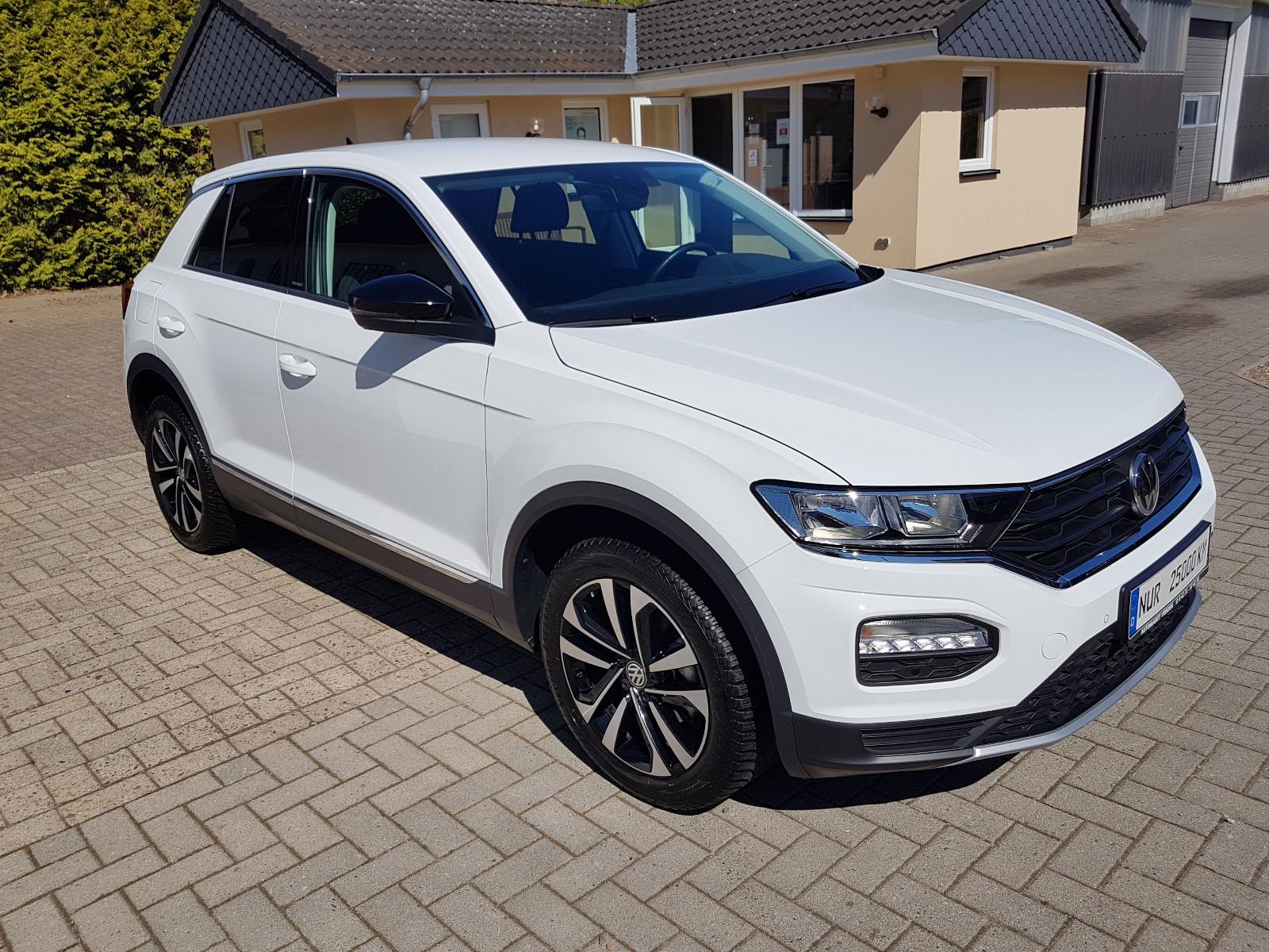 Volkswagen T-Roc Style Navi AHK  Alu  nur 25000 km