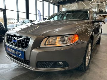 Volvo V70 Kombi Momentum *Leder*