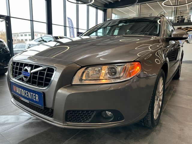 Volvo V70 Kombi Momentum *Leder*