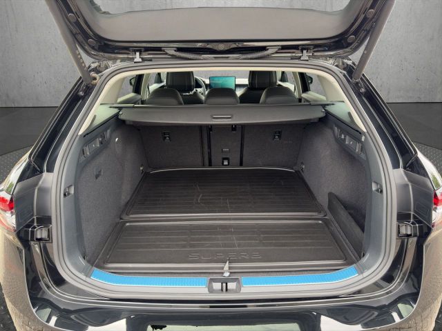 Superb Combi Selection 2.0 TDI 4x4 Bluetooth LED