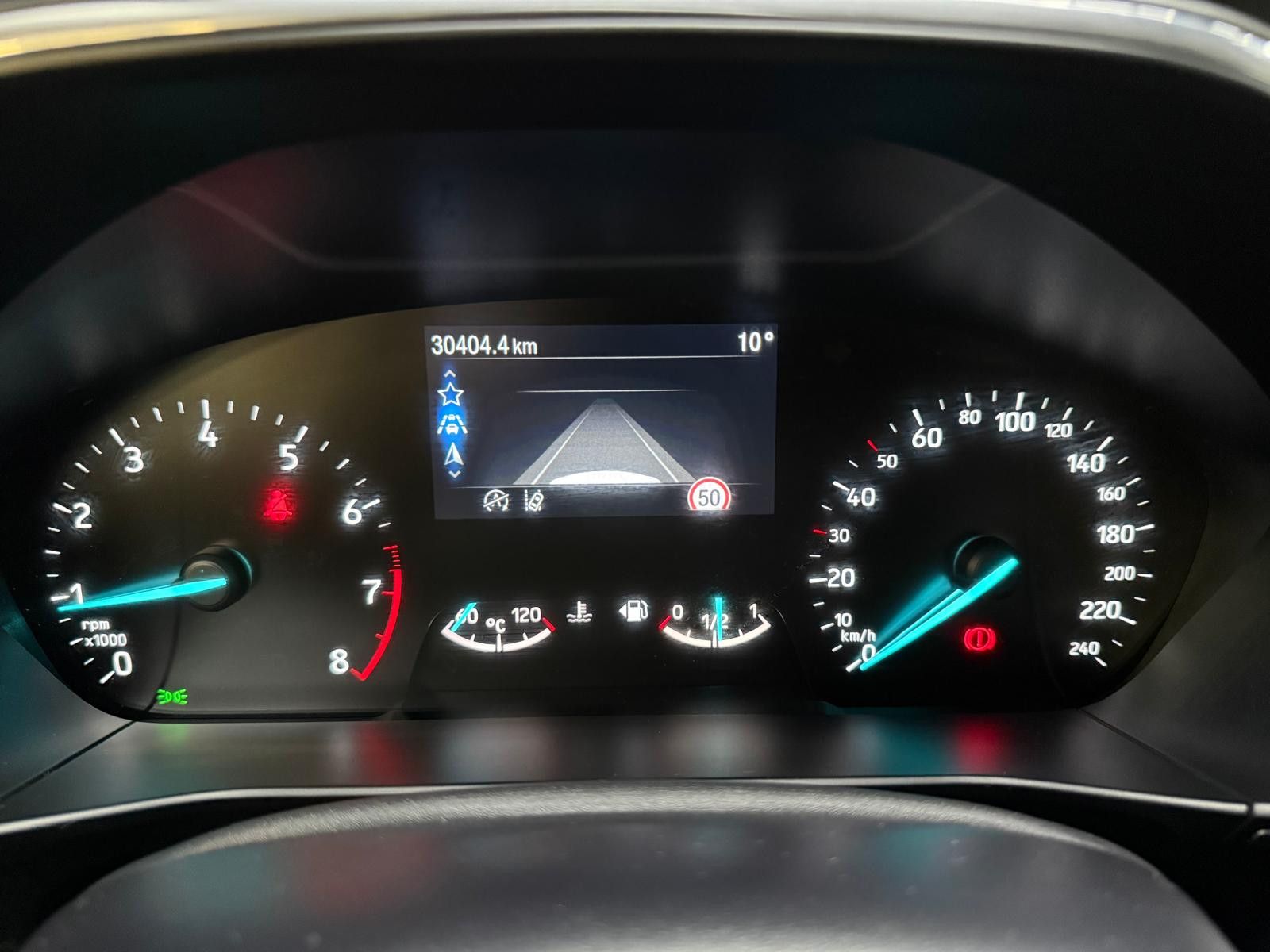 Fahrzeugabbildung Ford Focus Tur 1.0 Titan >NAVI-LED-SHZ-TEMP-DAB-PDC+