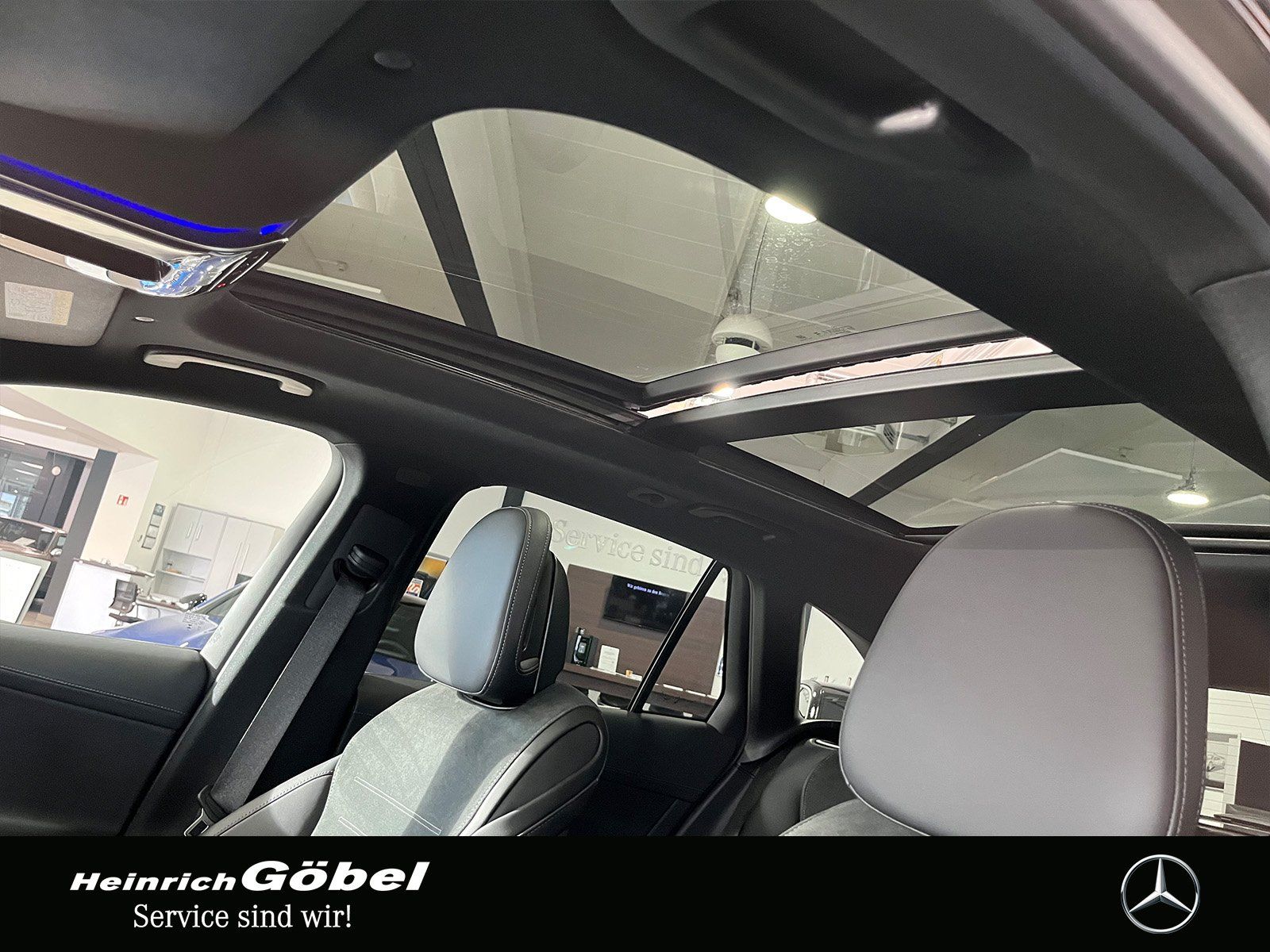 Fahrzeugabbildung Mercedes-Benz GLC 300 d AMG+DIGITAL-L+PANO+AHK+360°+MEMORY
