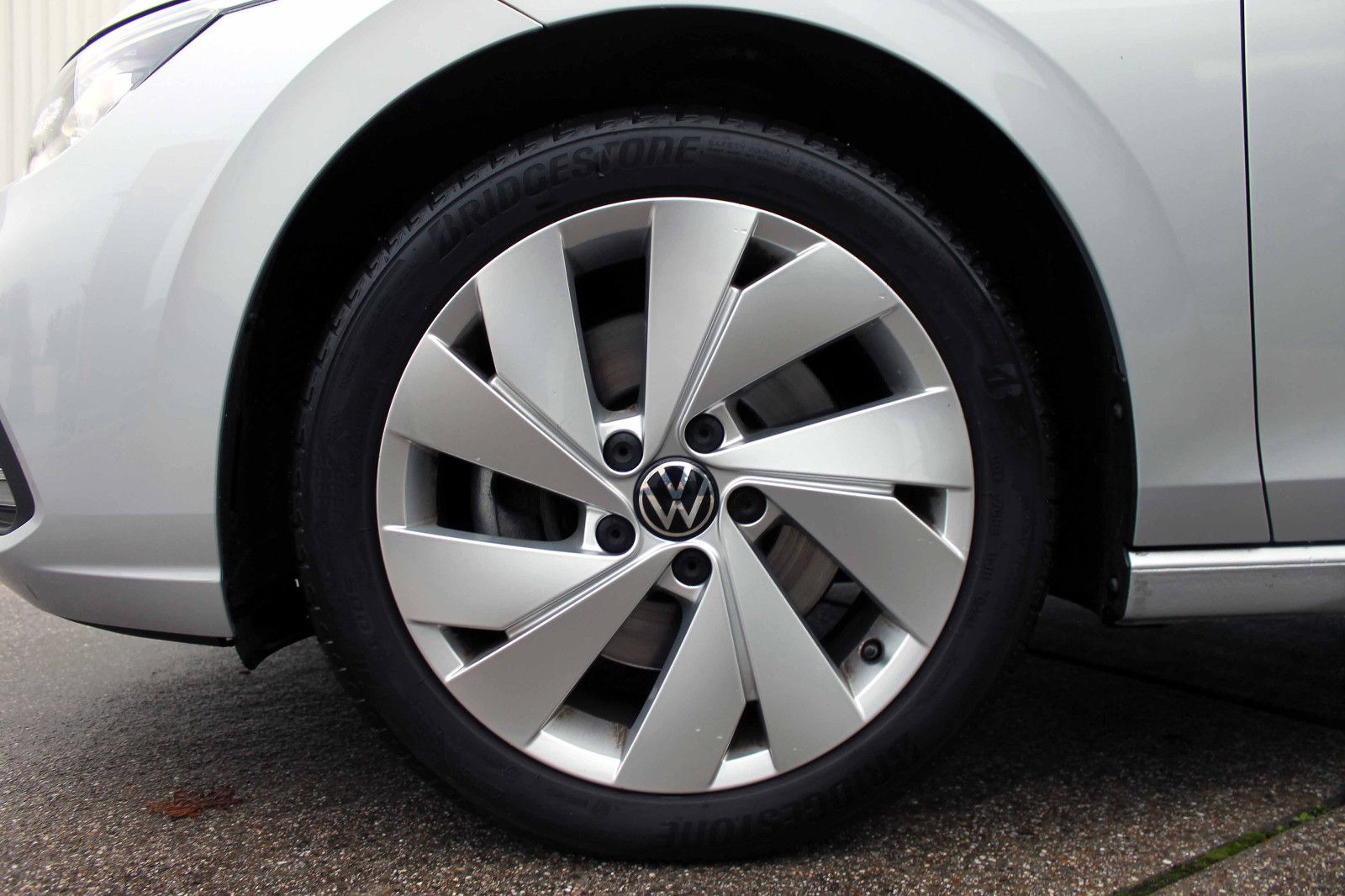 Fahrzeugabbildung Volkswagen Golf Variant 2.0TDI DSG Style AHK ACC KAM LED BT