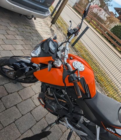 KTM 125  Duke