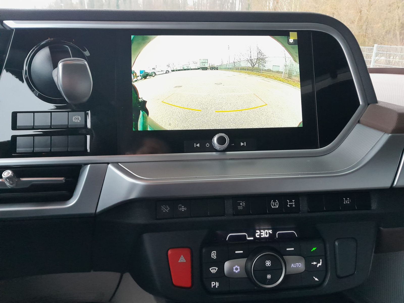 Fahrzeugabbildung DAF XG+ 530 FT