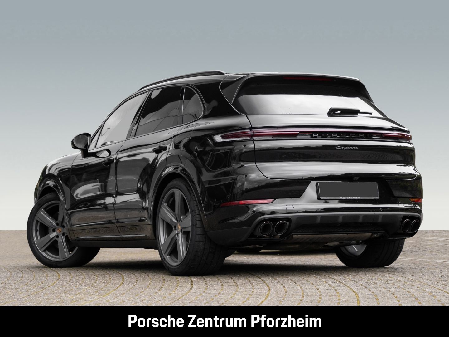 Porsche Cayenne E-Hybrid Black Edition Clubleder PDCC imagem 3