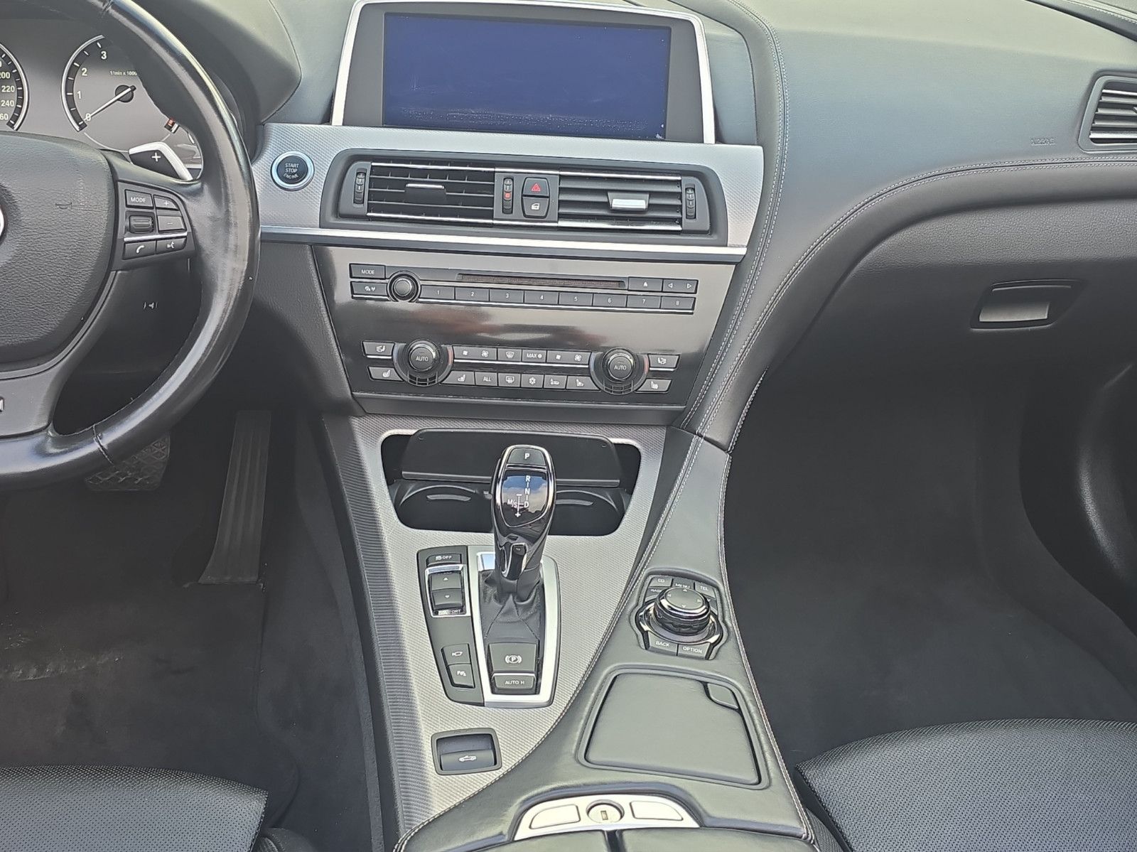 Fahrzeugabbildung BMW 650i Cabrio M-PAKETT,B&O,360,SOFT CLOSE,MASSAGE