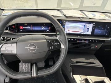 Fotografie 15 des Opel Grandland (X) Grandland 1.2 DI Hybrid 48 V Automatik GS