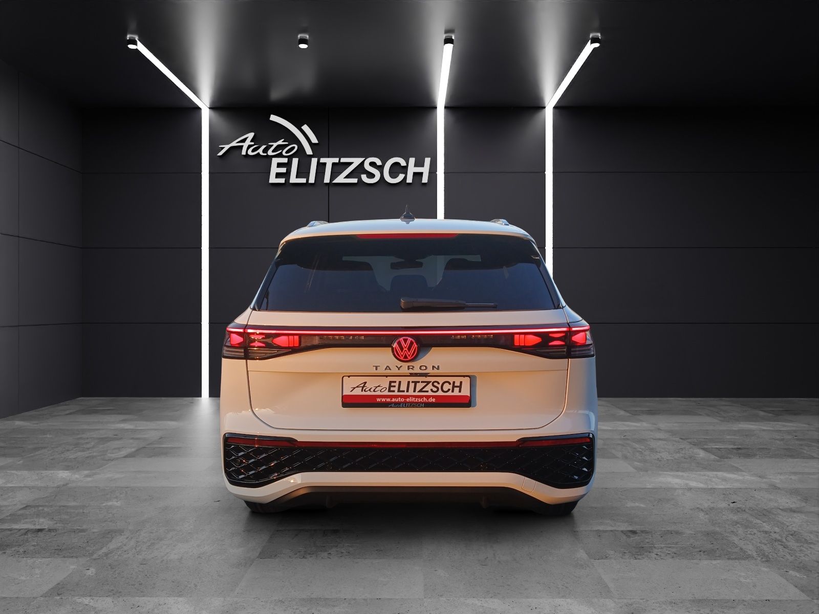 Fahrzeugabbildung Volkswagen Tayron R-Line TDI DSG 4M IQ.Light ACC STH AHK PA
